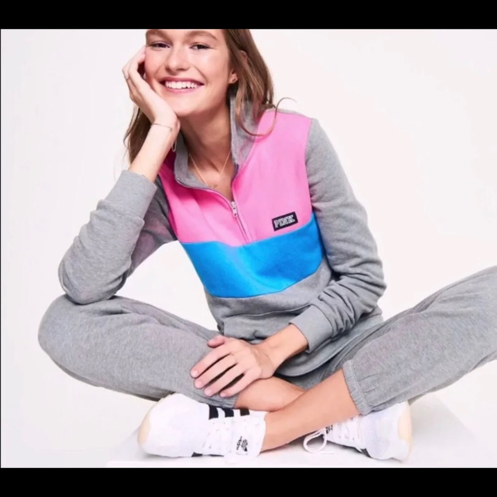 VS pink outfit